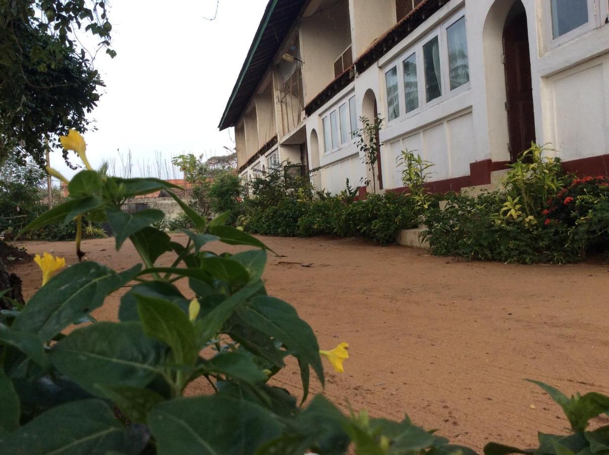 New Rest House Sea View Hotel Negombo Exterior photo